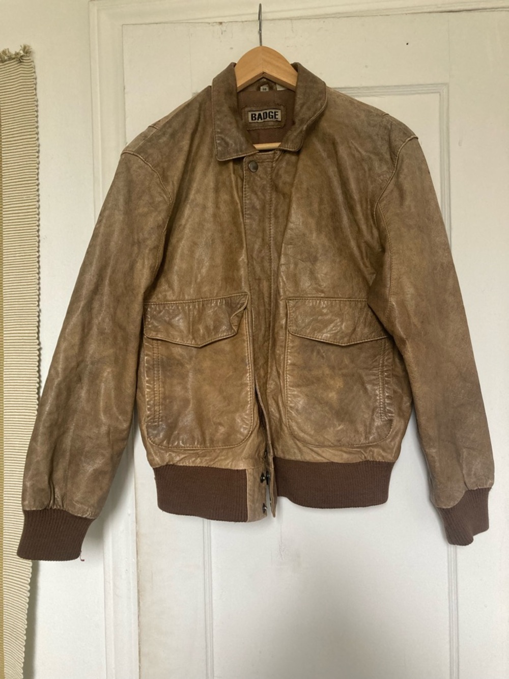 Vintage Badge Men's Brown Leather Bomber Jacket